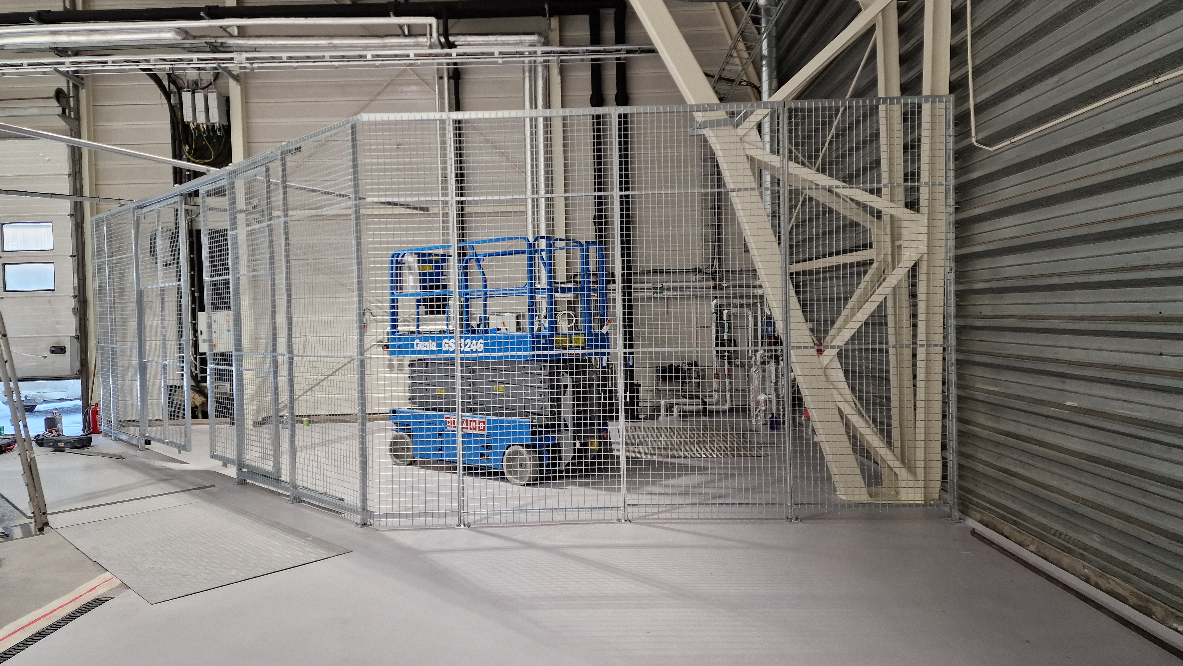 Jordal Ungdomshall - Beskyttelsesbur For Ismaskin