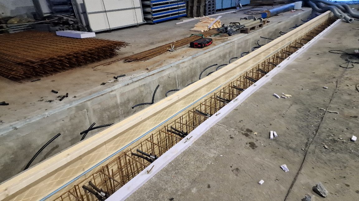 Moss-Kunstisbane-Telthall00041 — Moss