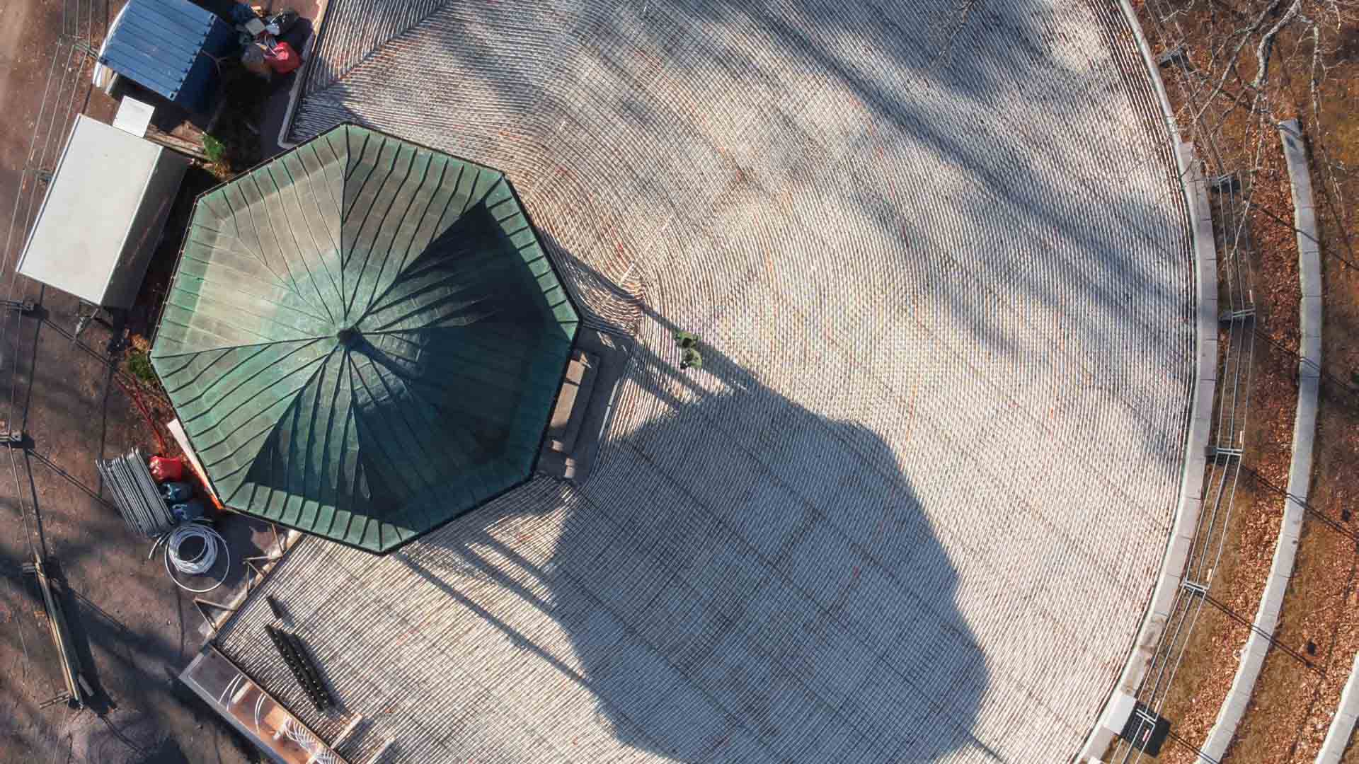 Idyllisk Kunstisbane Lystlunden Park